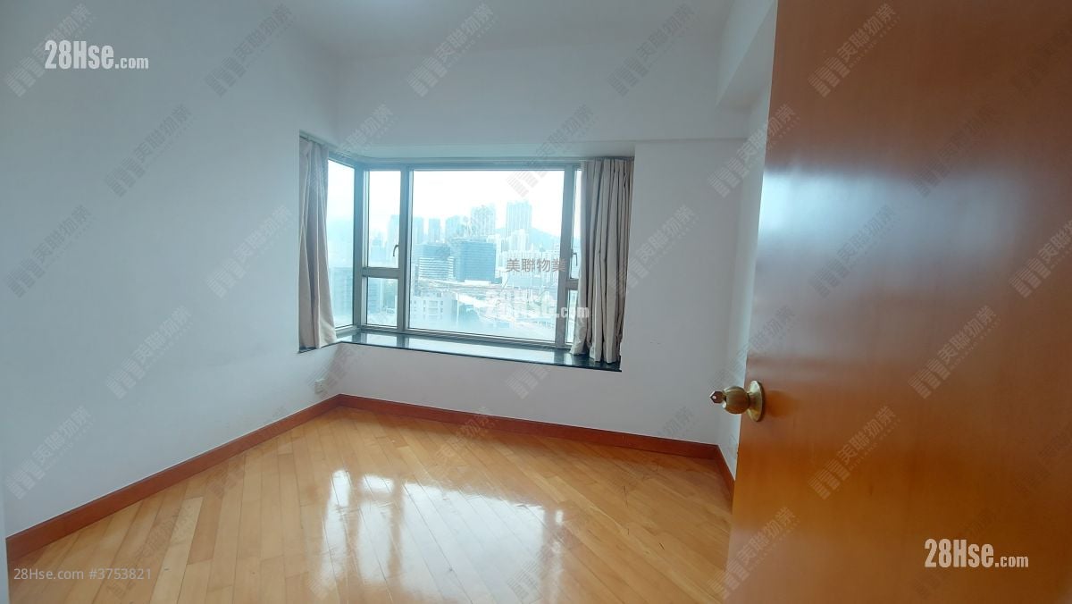 Sorrento Sell 3 Bedrooms , 2 Bathrooms 757 ft²