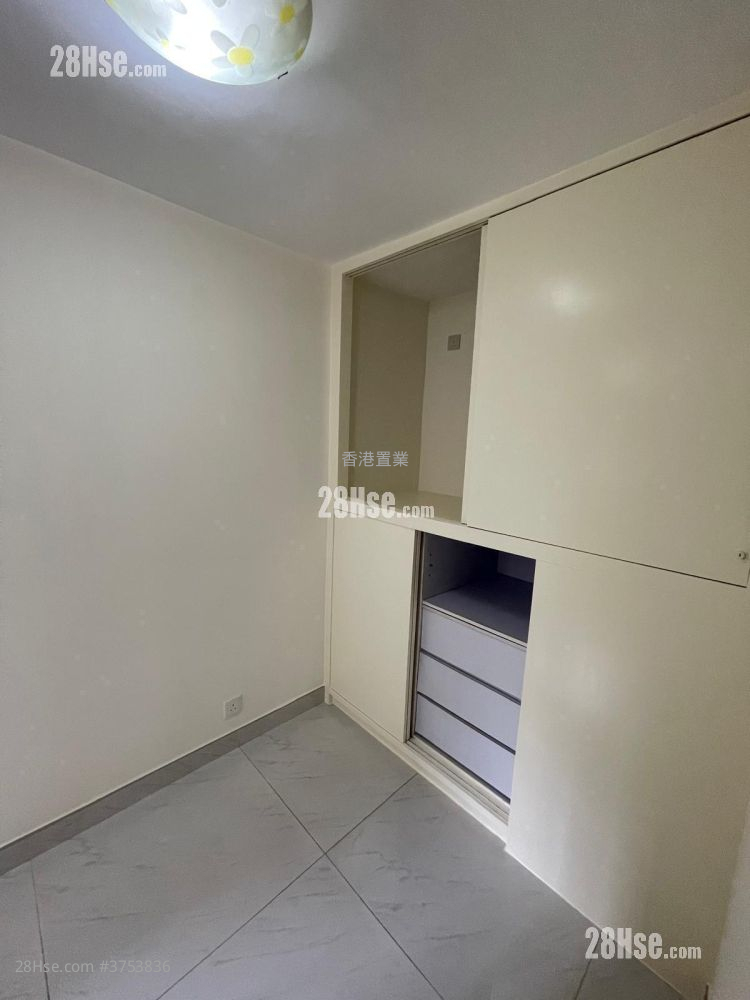 美孚新邨 租盤 3 房 , 2 浴室 666 平方呎