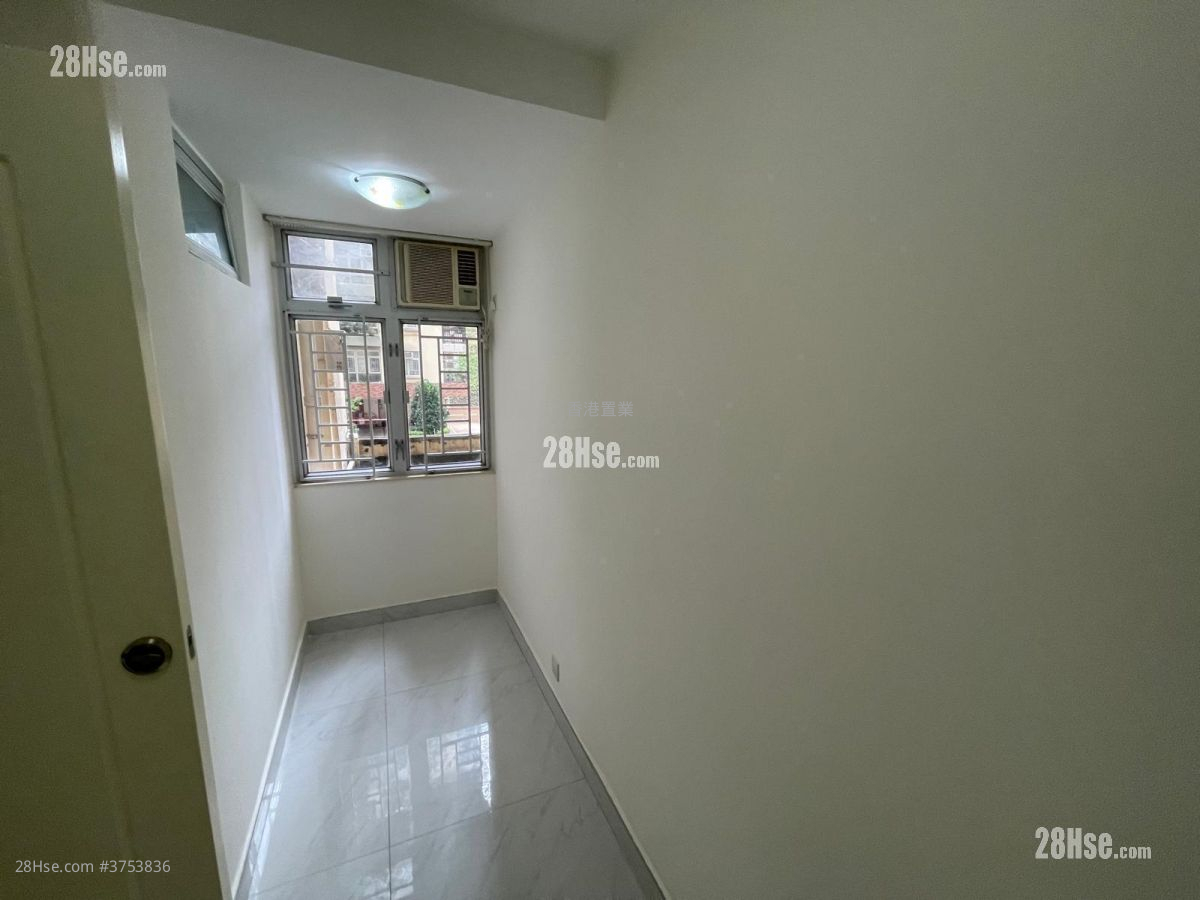 美孚新邨 租盤 3 房 , 2 浴室 666 平方呎