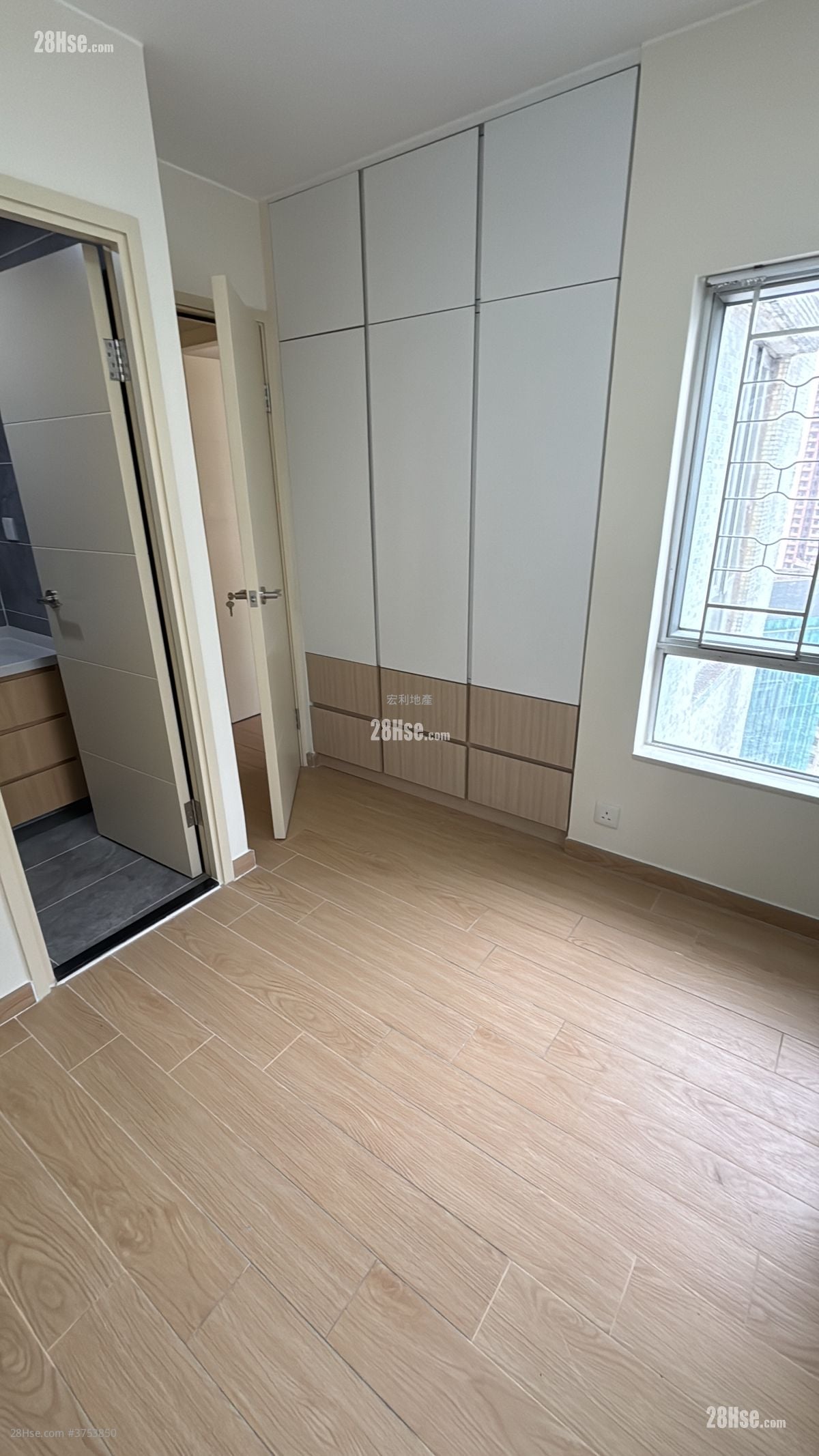 New Jade Garden Sell 3 Bedrooms , 2 Bathrooms 537 ft²