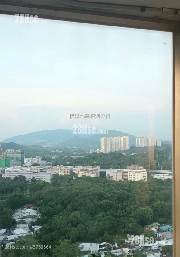 Avon Park Sell 2 Bedrooms , 1 Bathroom 441 ft²