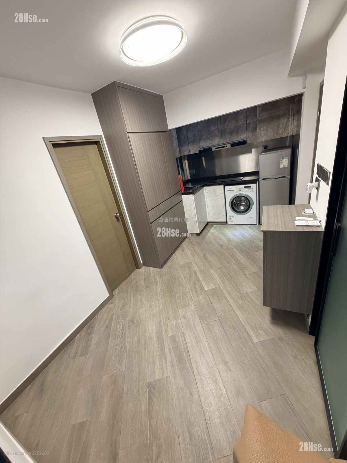 紅磡單幢 租盤 1 房 , 1 浴室 244 平方呎