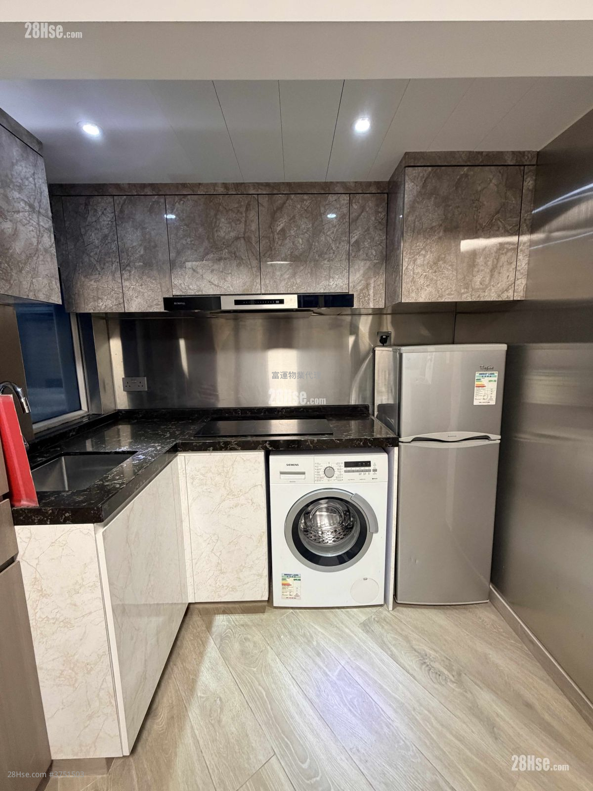 紅磡單幢 租盤 1 房 , 1 浴室 244 平方呎