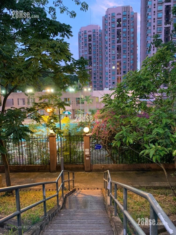 瑜翠園 售盤 3 房 , 2 浴室 771 平方呎