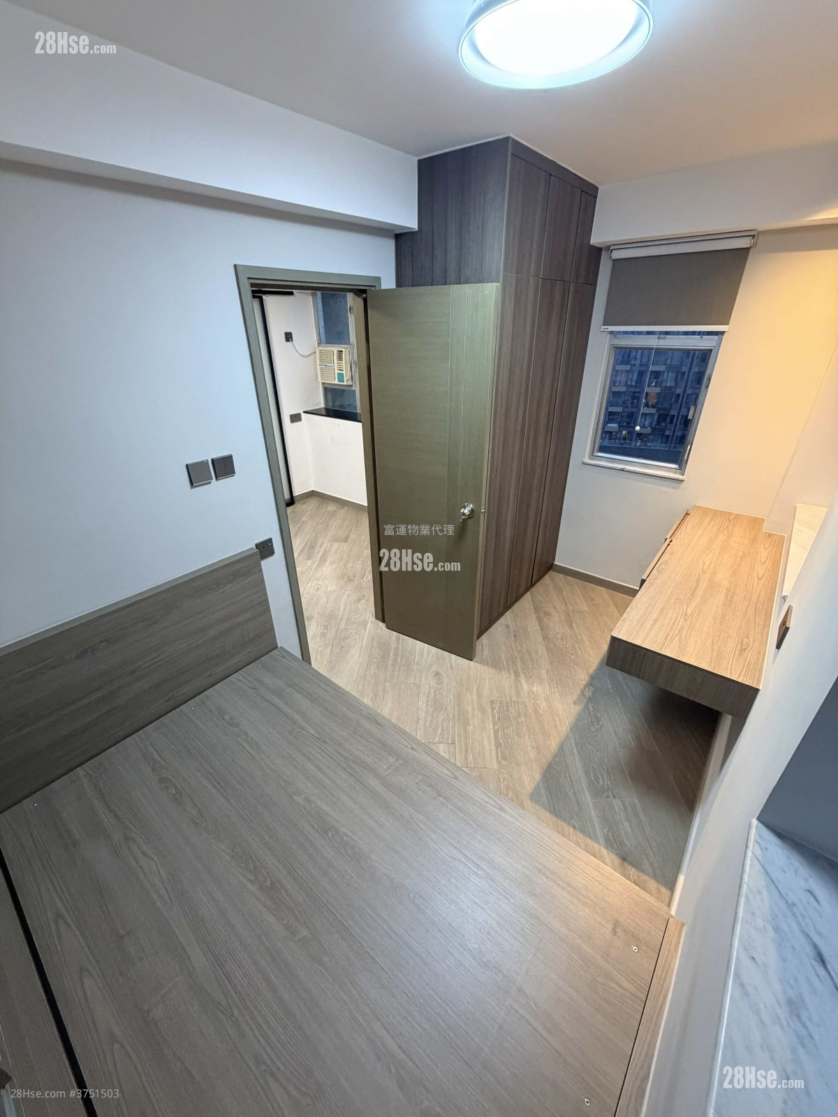 紅磡單幢 租盤 1 房 , 1 浴室 244 平方呎