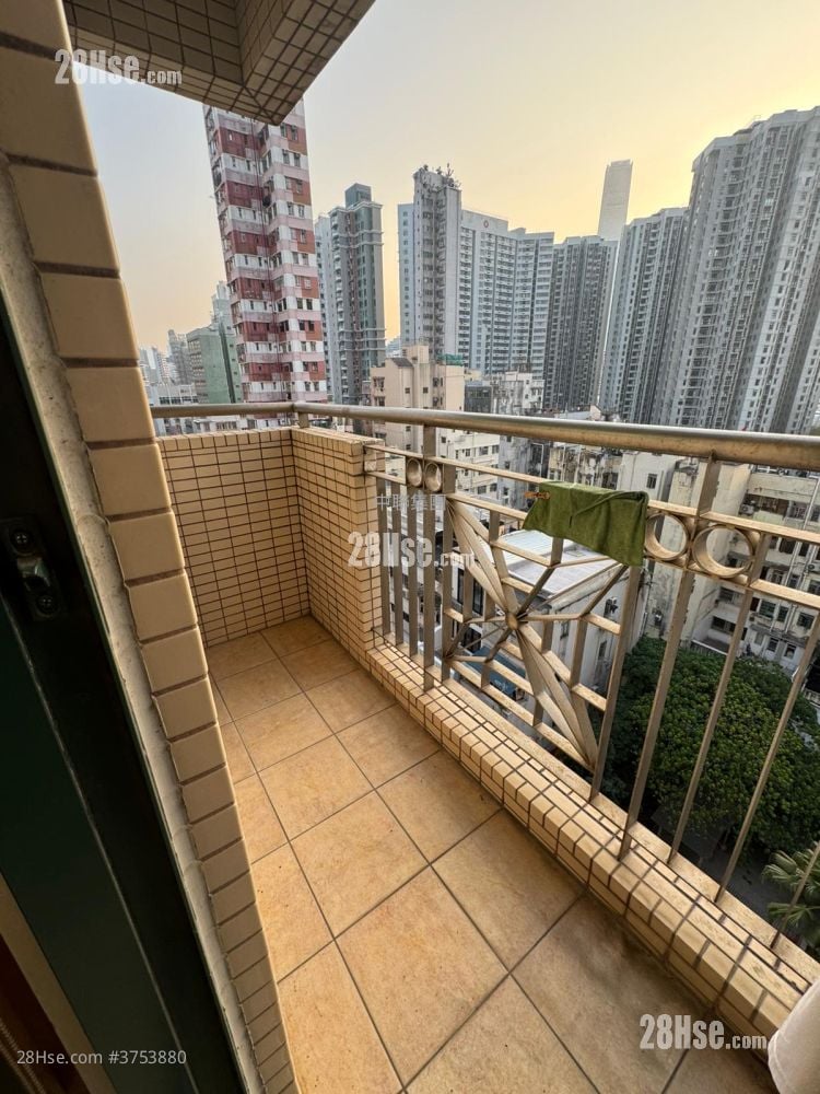 Yau On Court Sell 2 Bedrooms , 1 Bathroom 318 ft²