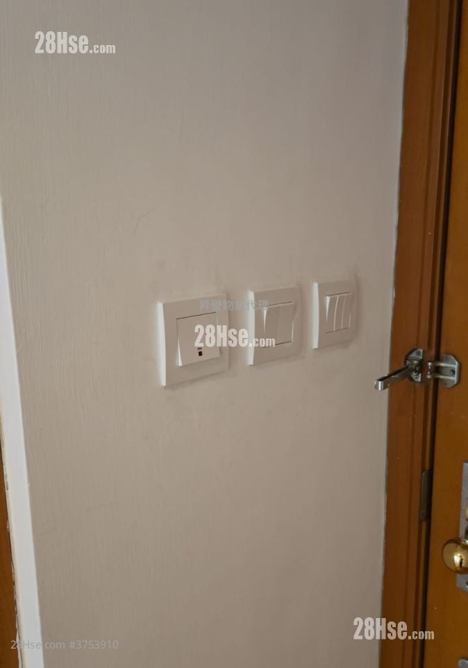 半岛豪庭 售盘 1 房 , 1 浴室 496 平方尺