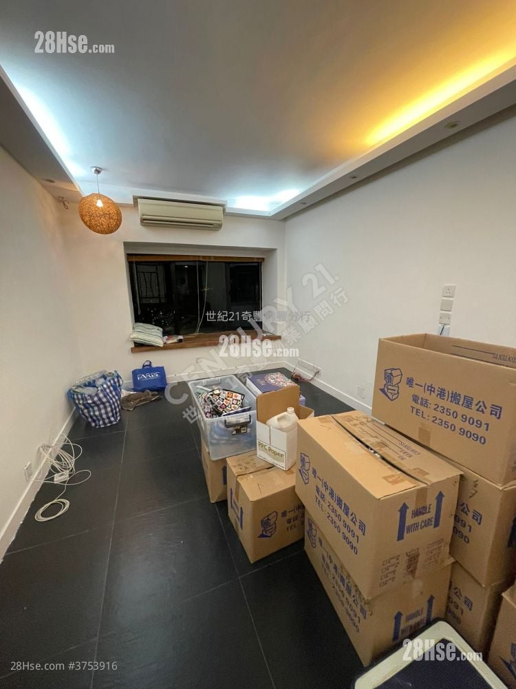 Villa Athena Sell 3 Bedrooms , 2 Bathrooms 727 ft²