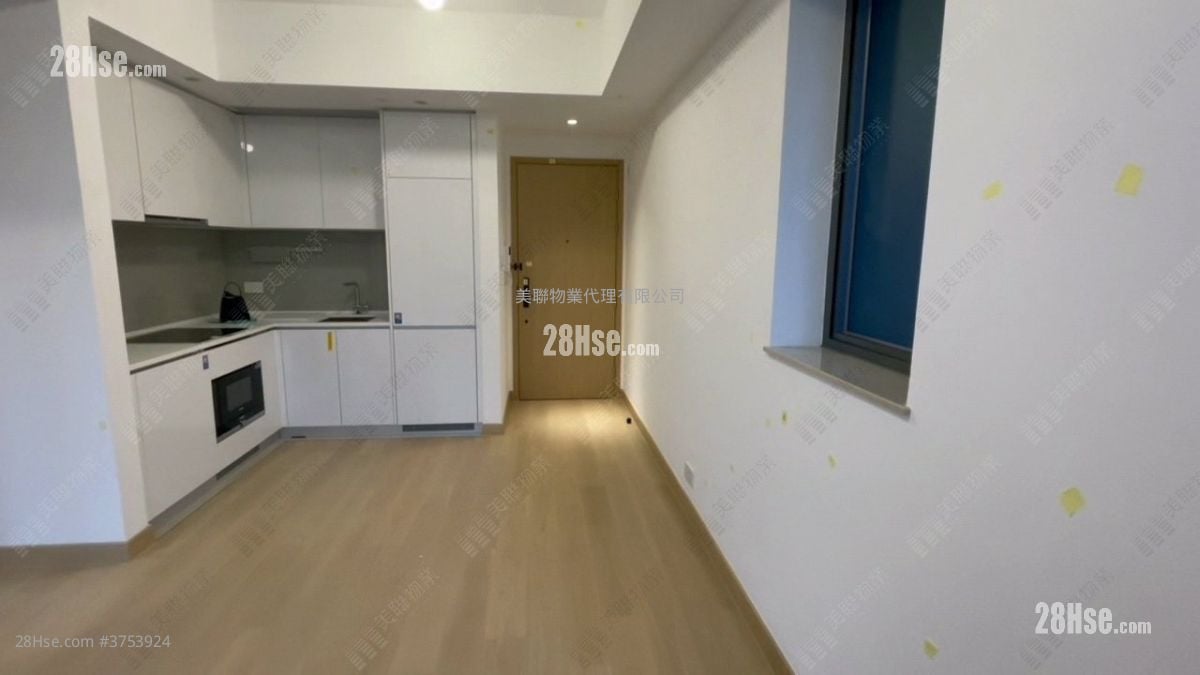 Montara Sell 2 Bedrooms 450 ft²