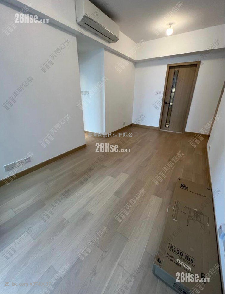 Montara Sell 2 Bedrooms 529 ft²