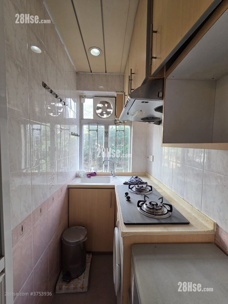 Lee Kee Building Sell 2 Bedrooms 471 ft²