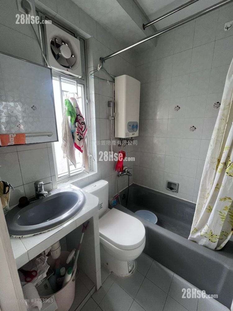 珍寶大廈 售盤 2 房 , 1 浴室 396 平方呎