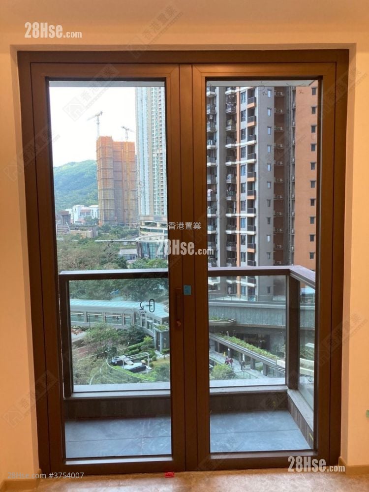 LP6 售盘 2 房 , 1 浴室 526 平方尺