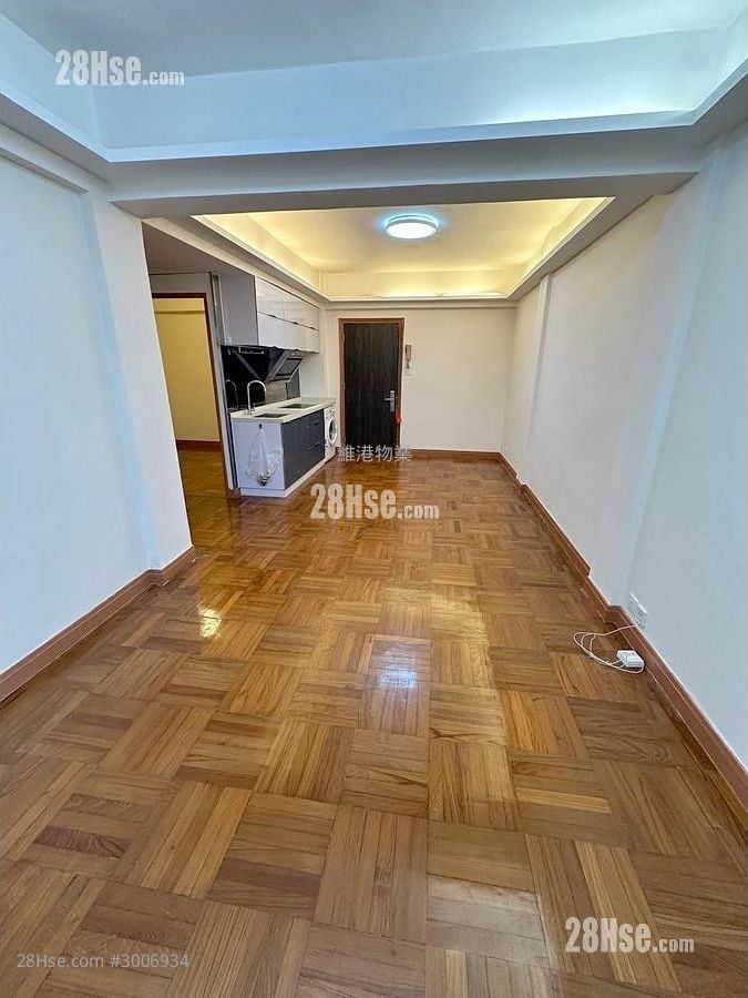 Hoi Kung Court Sell 2 Bedrooms , 1 Bathroom 526 ft²