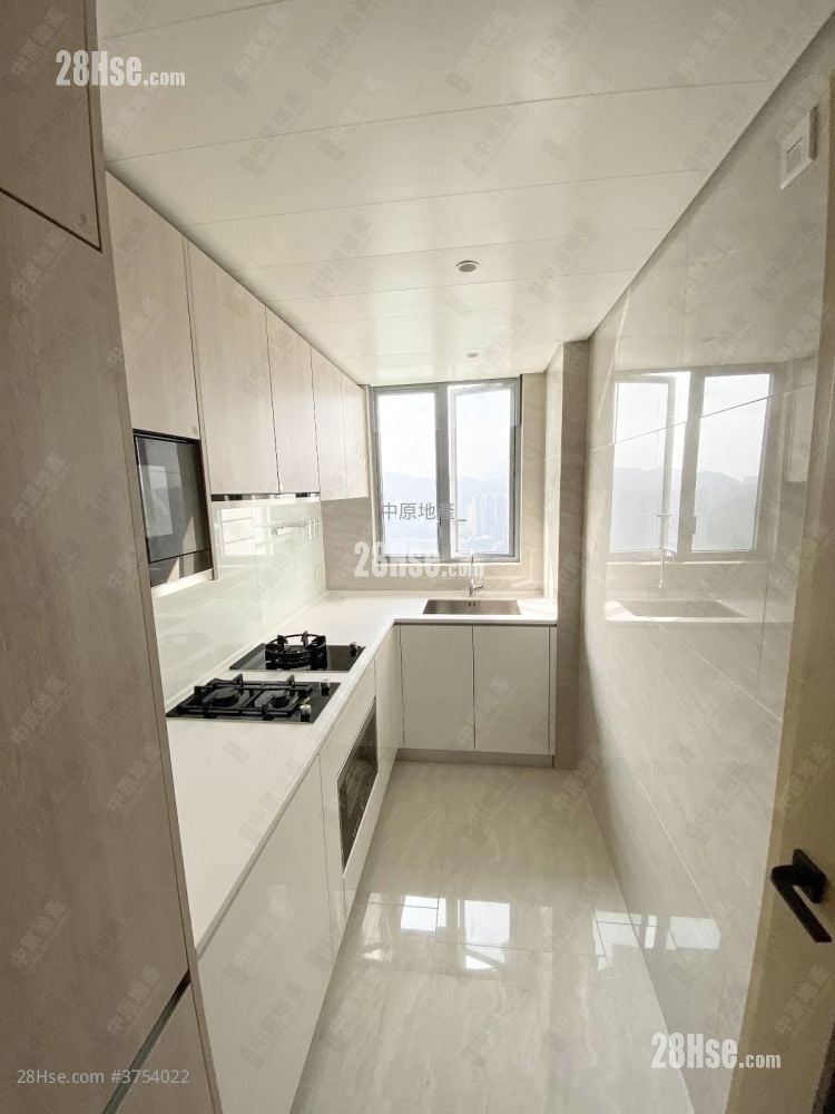 MALIBU 售盤 3 房 , 1 浴室 800 平方呎