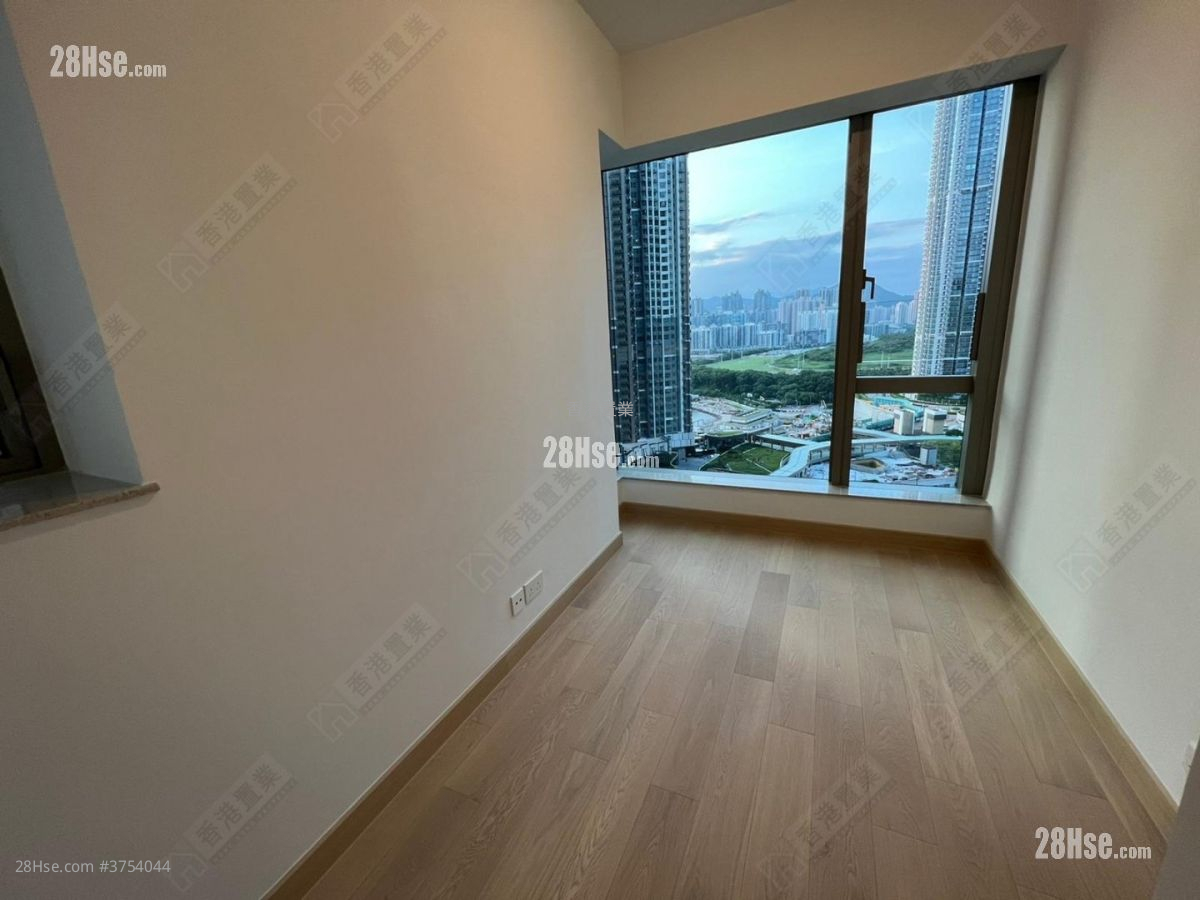 Grand Marini 售盘 3 房 , 1 浴室 652 平方尺