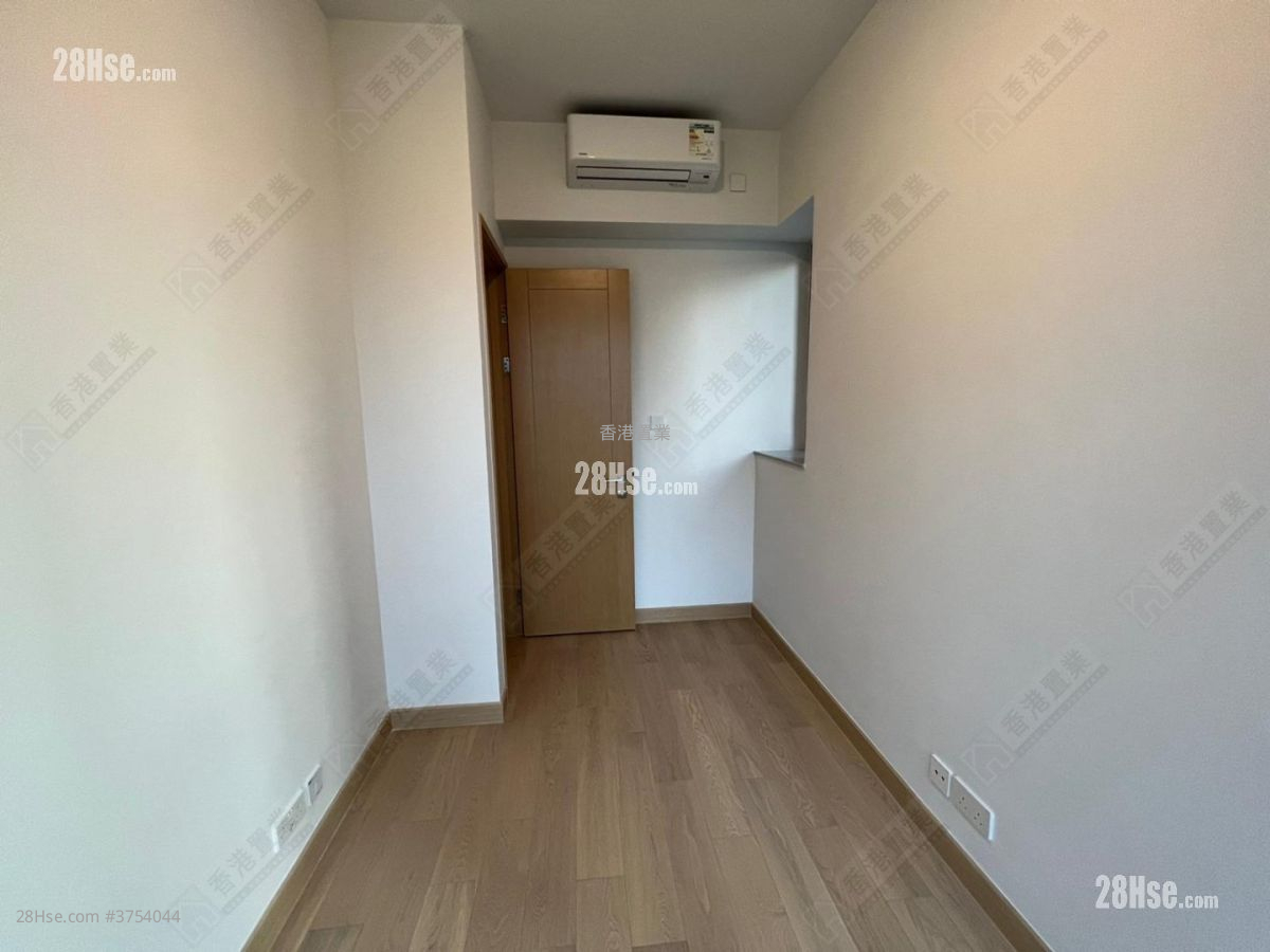 Grand Marini 售盘 3 房 , 1 浴室 652 平方尺