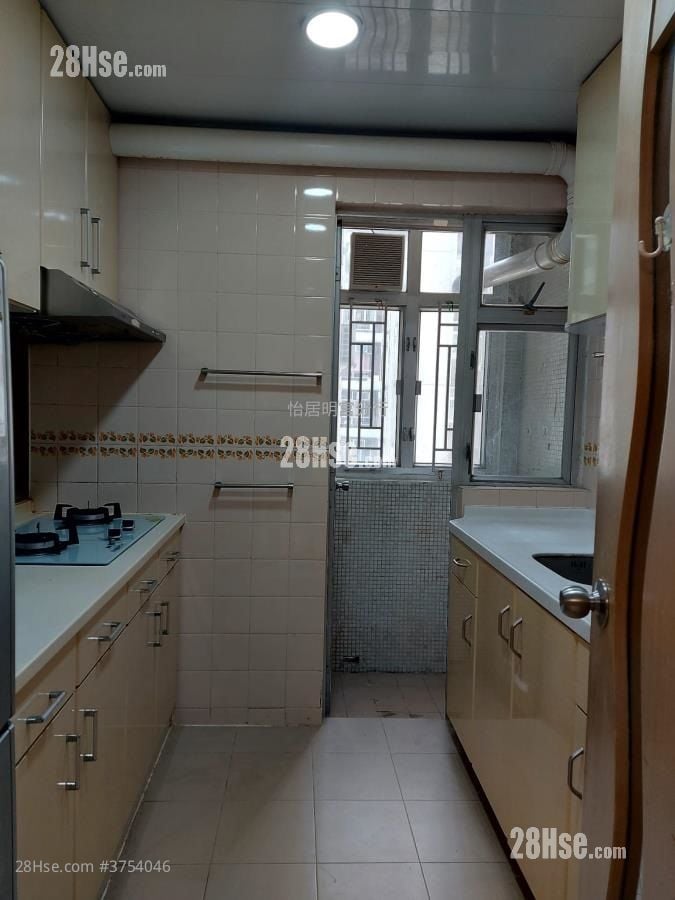 太古城 售盤 3 房 , 2 浴室 708 平方呎