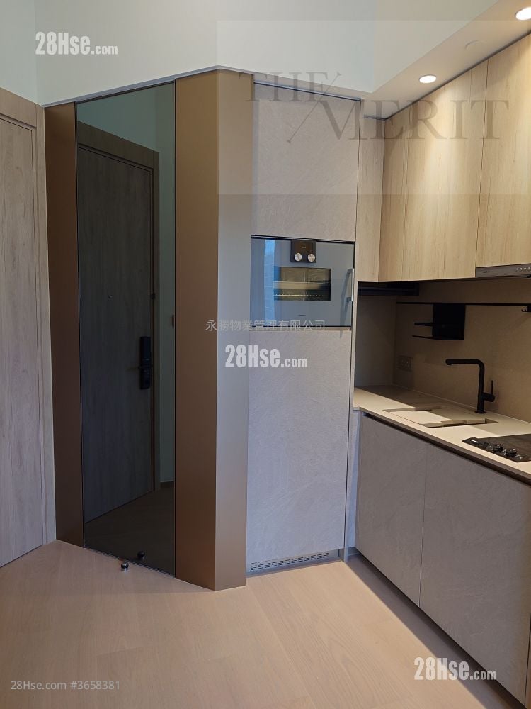 101 Kings Road 租盘 2 房 , 1 浴室 399 平方尺