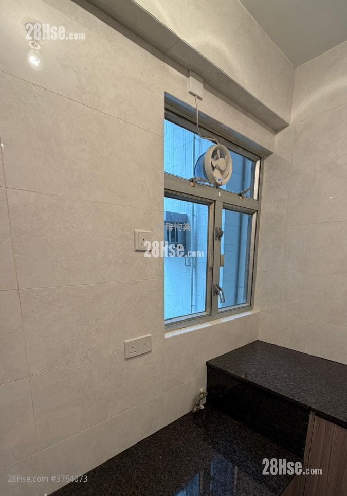 Harbour View Garden Sell 2 Bedrooms , 1 Bathroom 395 ft²