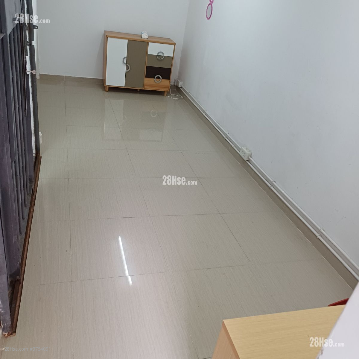 廳: 屏山灰沙圍 租盤 1 房 , 1 浴室 400 平方呎