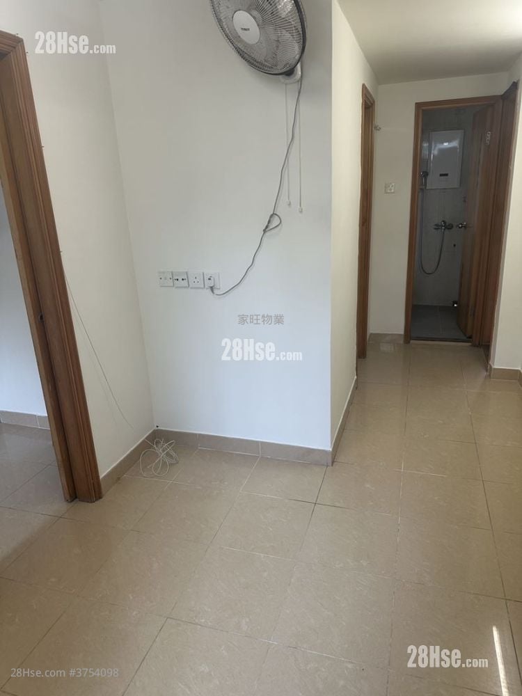 Wah Lai Court Sell 2 Bedrooms , 1 Bathroom 296 ft²