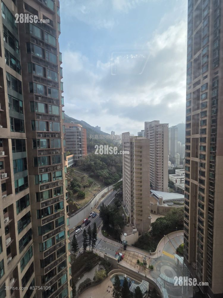 The Belcher's Sell 3 Bedrooms , 3 Bathrooms 1,057 ft²