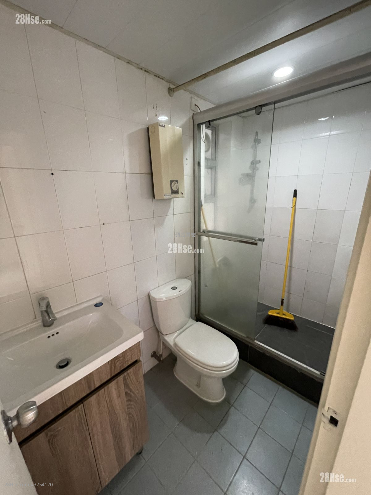 嘉景花園 租盤 2 房 , 1 浴室 354 平方呎