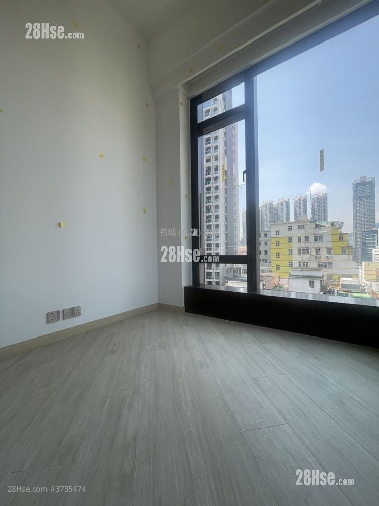 Gateway Square Mile Rental 2 Bedrooms , 1 Bathroom 351 ft²