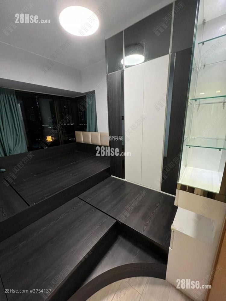 One Regent Place Sell 3 Bedrooms , 3 Bathrooms 860 ft²