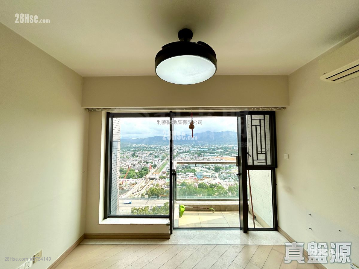 溱柏 售盤 4 房 954 平方呎