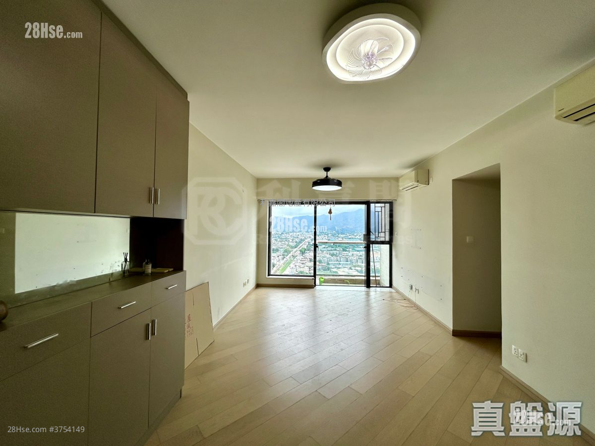 溱柏 售盤 4 房 954 平方呎