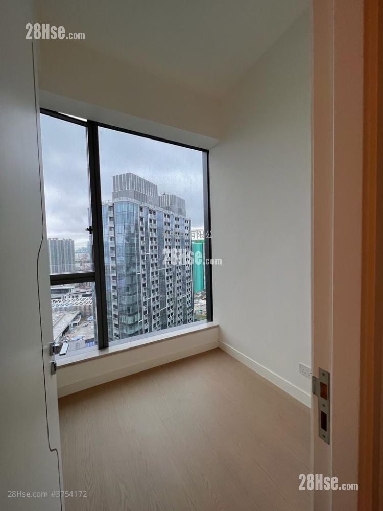 Monaco One Rental 2 Bedrooms , 1 Bathroom 445 ft²