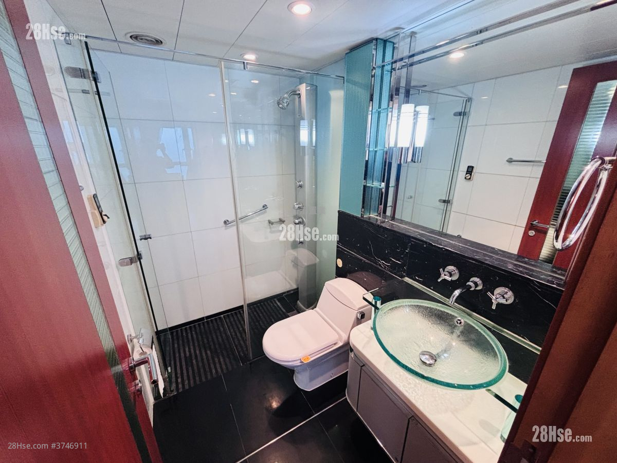 君臨天下 租盤 3 房 , 2 浴室 1,088 平方呎