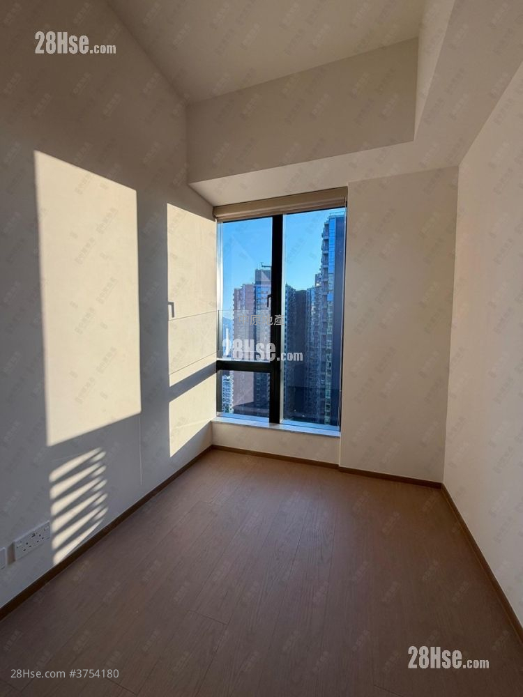 朗賢峯 租盤 725 平方呎