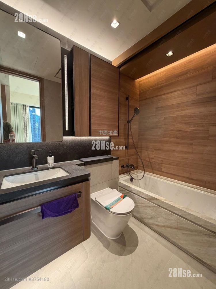 朗賢峯 租盤 725 平方呎