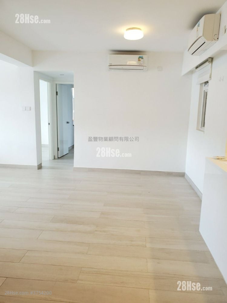 Elizabeth House Sell 2 Bedrooms , 1 Bathroom 612 ft²