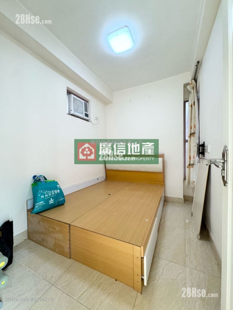 Orchid Court Sell 2 Bedrooms , 1 Bathroom 287 ft²