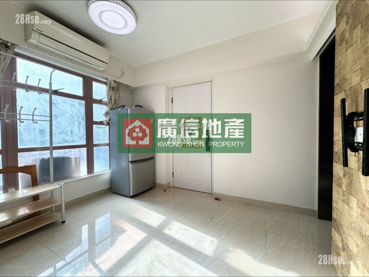 Orchid Court Sell 2 Bedrooms , 1 Bathroom 287 ft²