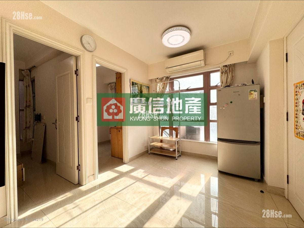 Orchid Court Sell 2 Bedrooms , 1 Bathroom 287 ft²