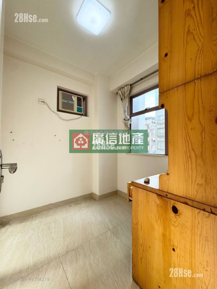 Orchid Court Sell 2 Bedrooms , 1 Bathroom 287 ft²