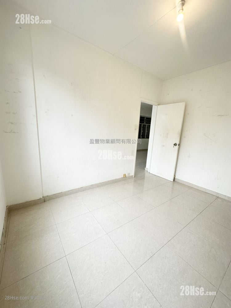 海倫大廈 租盤 3 房 , 1 浴室 932 平方呎