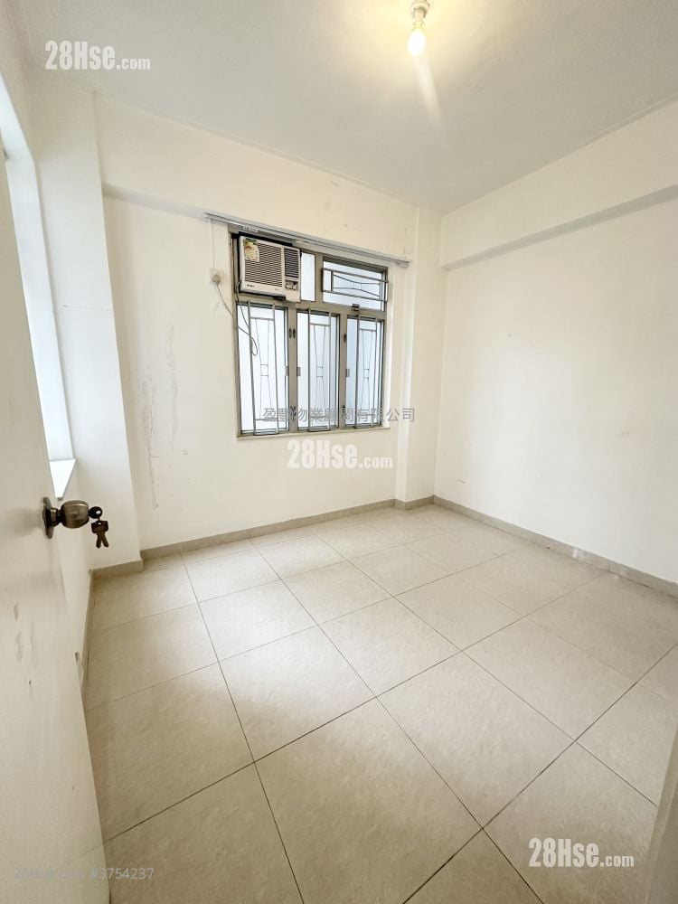 海倫大廈 租盤 3 房 , 1 浴室 932 平方呎