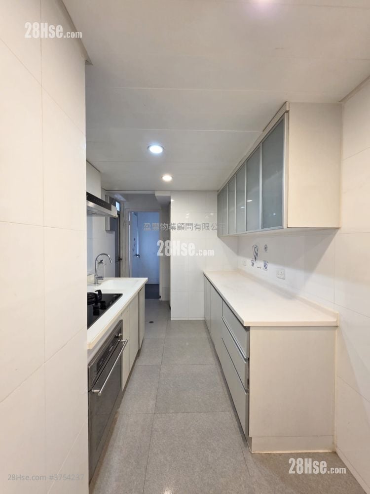 海倫大廈 租盤 3 房 , 1 浴室 932 平方呎