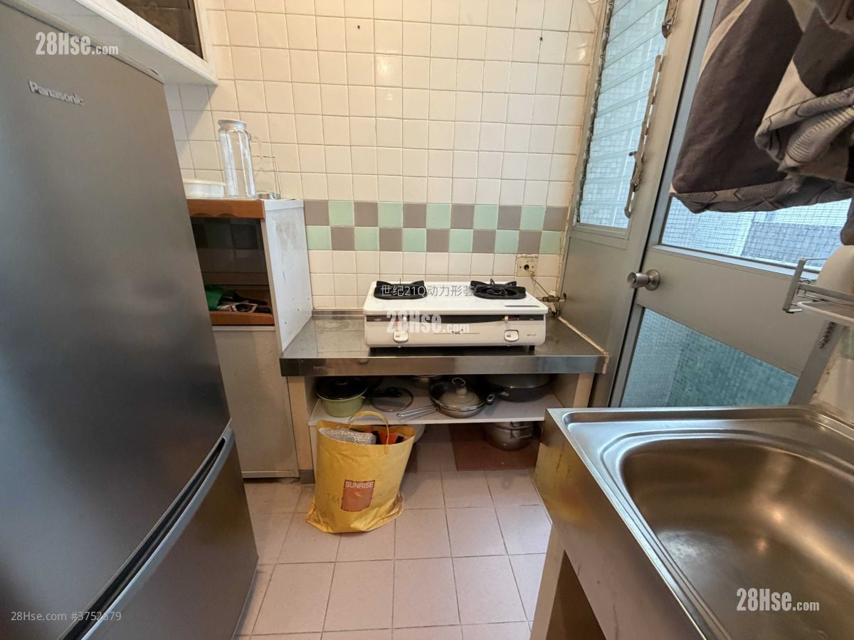 东熹苑 售盘 3 房 , 2 浴室