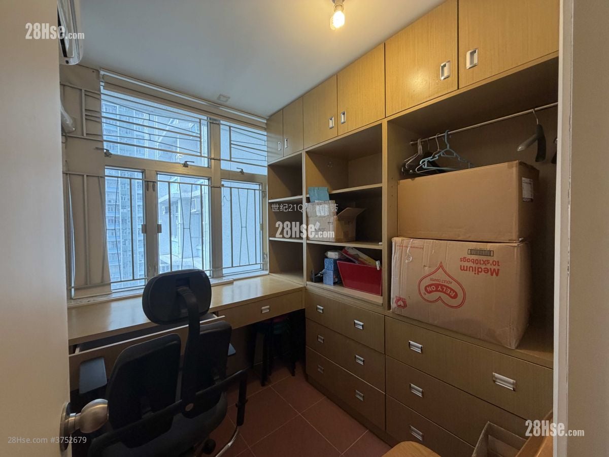 东熹苑 售盘 3 房 , 2 浴室