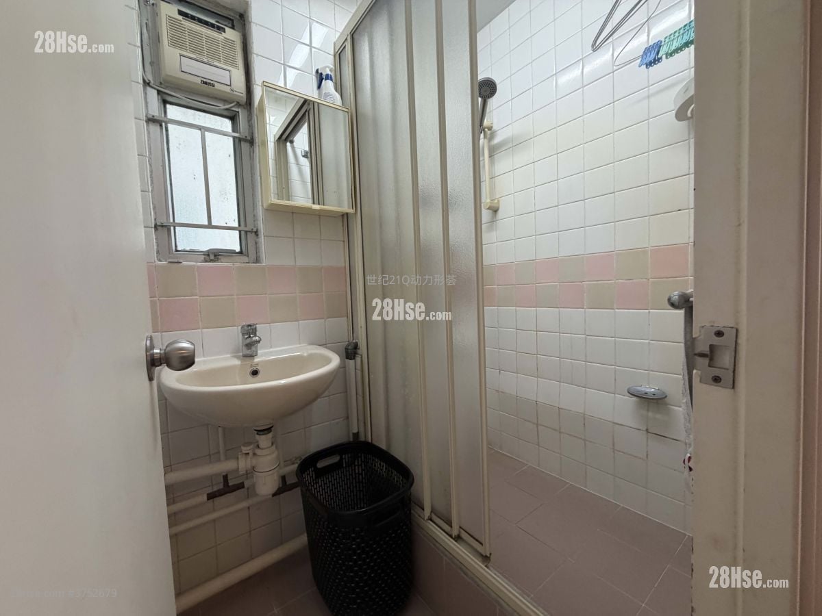 东熹苑 售盘 3 房 , 2 浴室