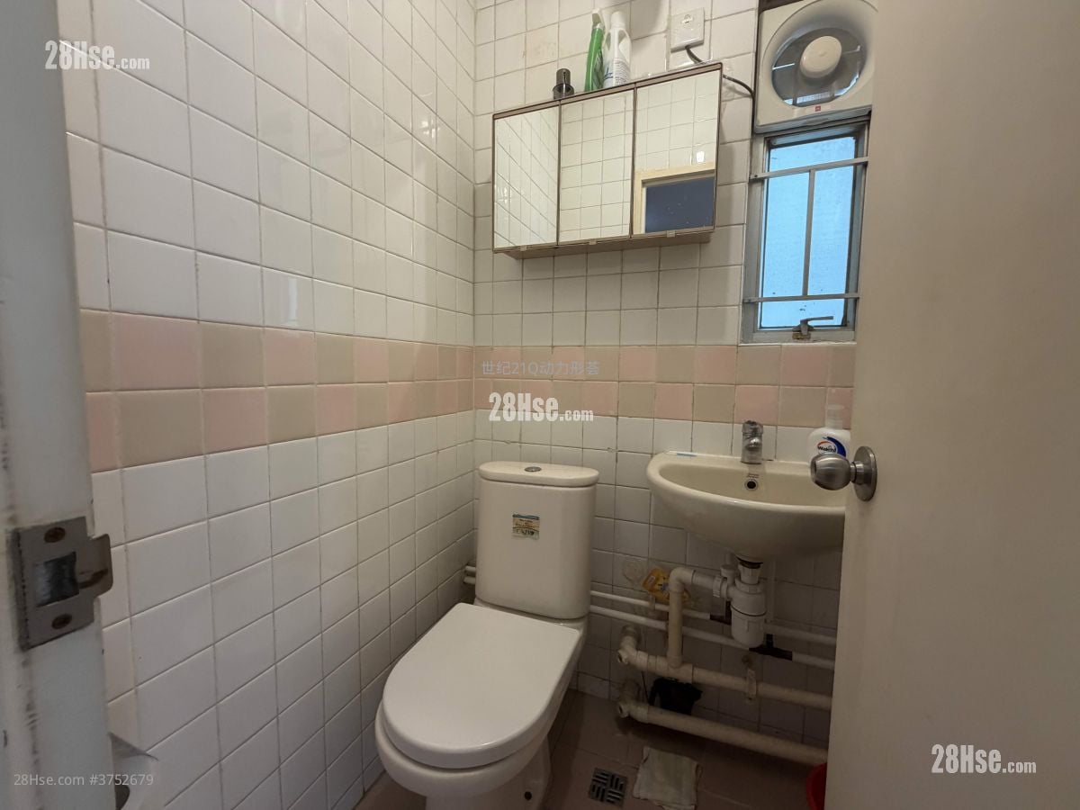 东熹苑 售盘 3 房 , 2 浴室