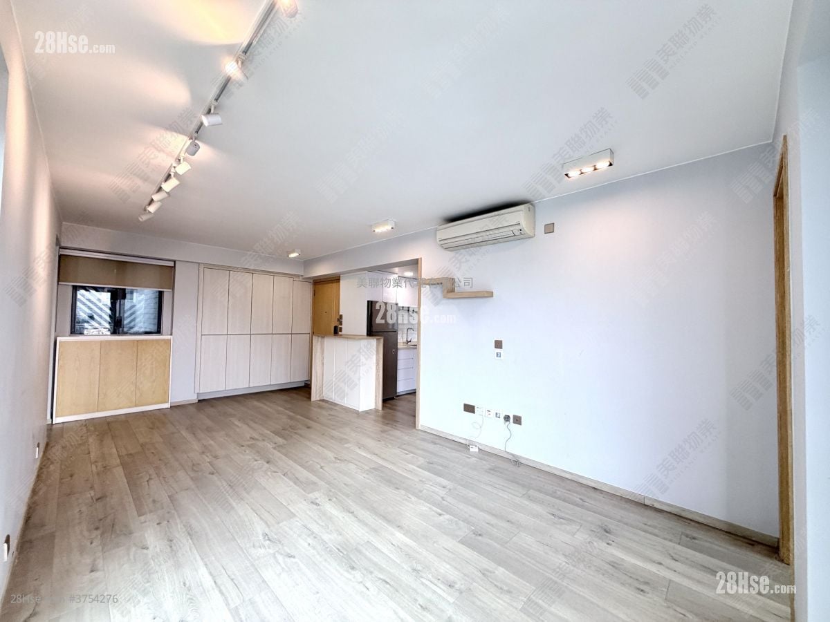 爵士花园 售盘 3 房 , 3 浴室 859 平方尺