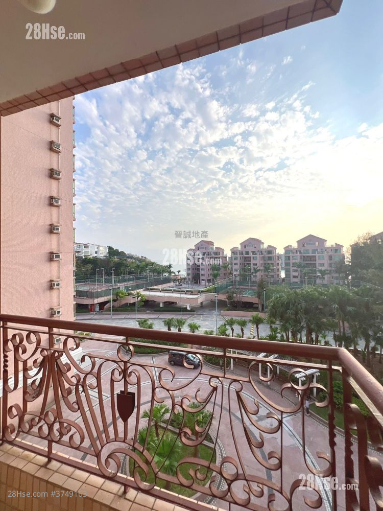 香港黃金海岸 租盤 4 房 , 3 浴室 875 平方呎